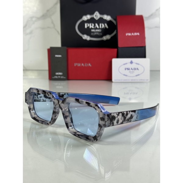Lentes PRADA — Ref. LF-L227-0133 con el packaging mostrado en la fotografía