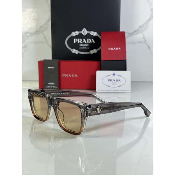 Lentes PRADA — Ref. LF-L227-0143 con el packaging mostrado en la fotografía
