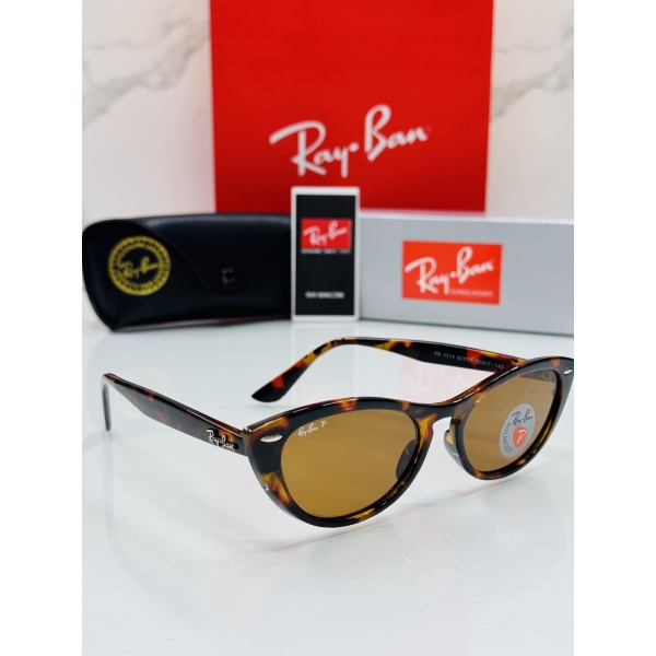 Lentes RAY-BAN — Ref. LF-L217-0010 con el packaging mostrado en la fotografía