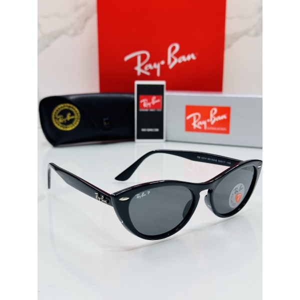 Lentes RAY-BAN — Ref. LF-L217-0011 con el packaging mostrado en la fotografía
