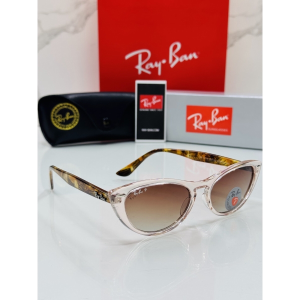 Lentes RAY-BAN — Ref. LF-L217-0012 con el packaging mostrado en la fotografía