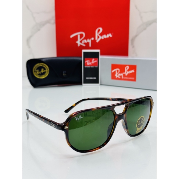 Lentes RAY-BAN — Ref. LF-L217-0017 con el packaging mostrado en la fotografía