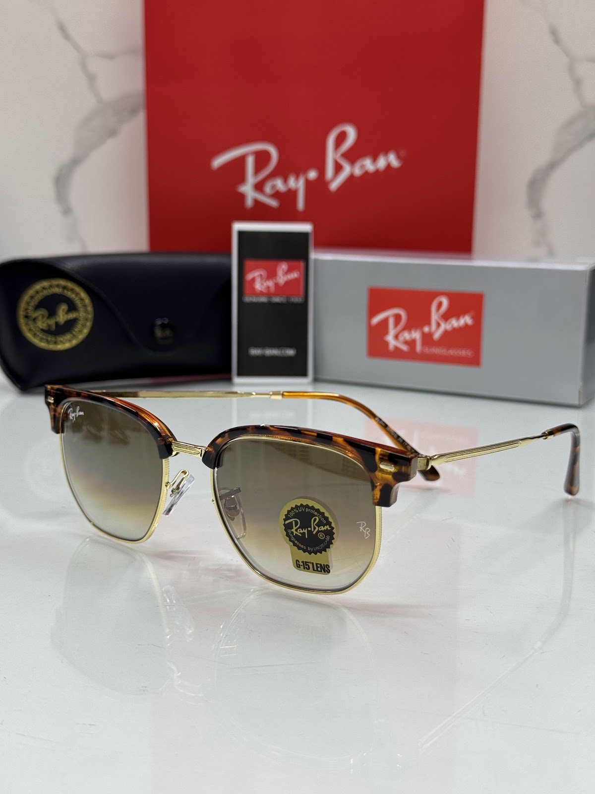 Lentes RAY-BAN — Ref. LF-L217-0030 con el packaging mostrado en la fotografía