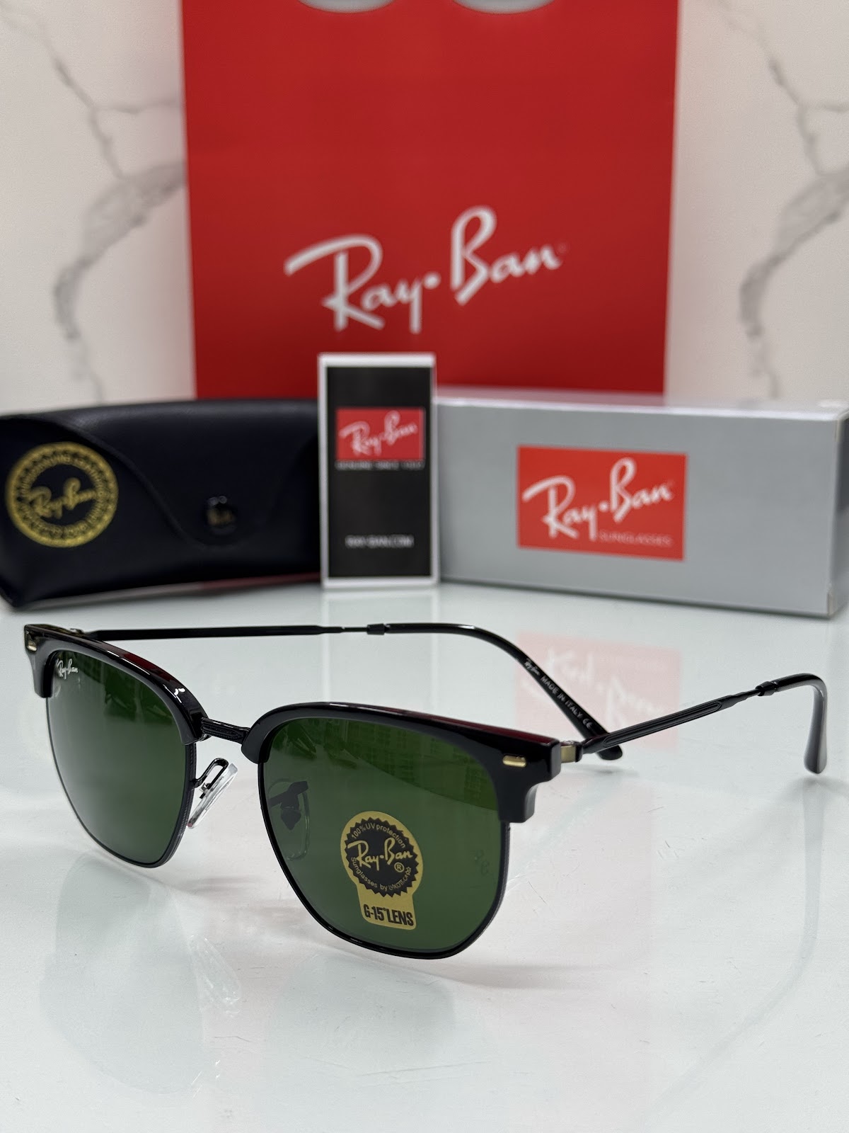 Lentes RAY-BAN — Ref. LF-L217-0033 con el packaging mostrado en la fotografía