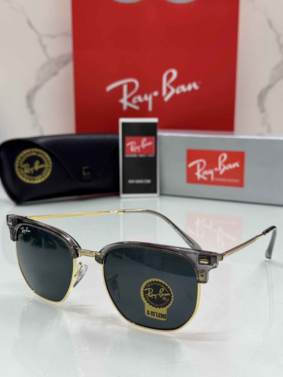 Lentes RAY-BAN — Ref. LF-L217-0034 con el packaging mostrado en la fotografía