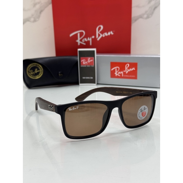 Lentes RAY-BAN — Ref. LF-L217-0095 con el packaging mostrado en la fotografía