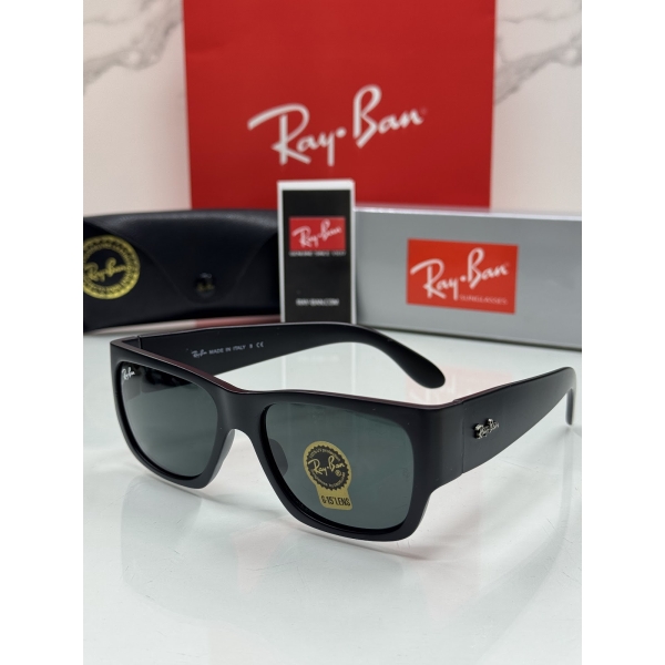 Lentes RAY-BAN — Ref. LF-L217-0105 con el packaging mostrado en la fotografía