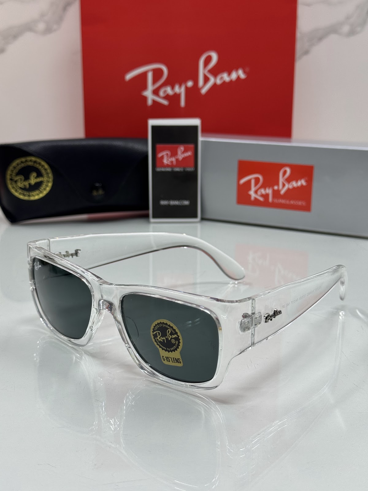 Lentes RAY-BAN — Ref. LF-L217-0107 con el packaging mostrado en la fotografía