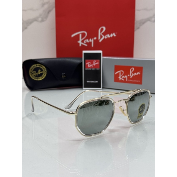 Lentes RAY-BAN — Ref. LF-L217-0134 con el packaging mostrado en la fotografía