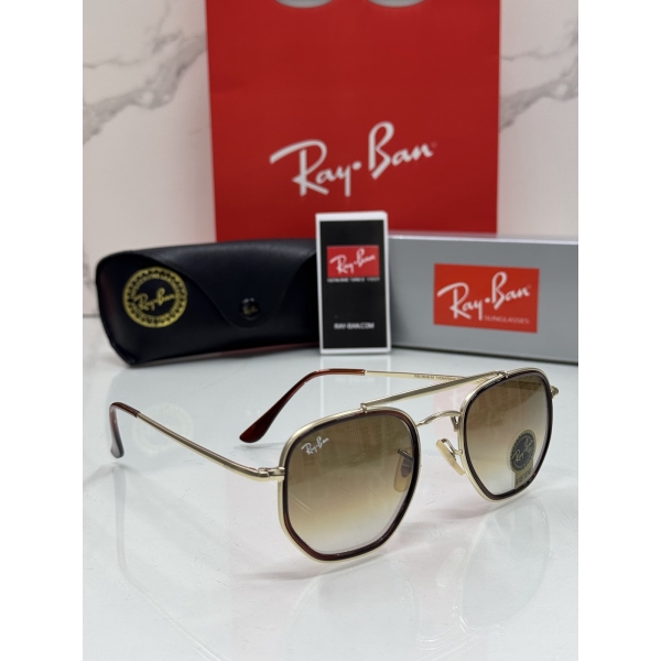 Lentes RAY-BAN — Ref. LF-L217-0137 con el packaging mostrado en la fotografía