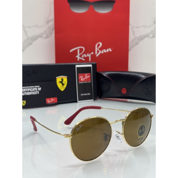 Lentes RAY-BAN — Ref. LF-L217-0139 con el packaging mostrado en la fotografía