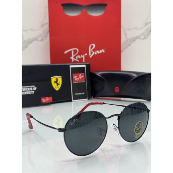 Lentes RAY-BAN — Ref. LF-L217-0140 con el packaging mostrado en la fotografía