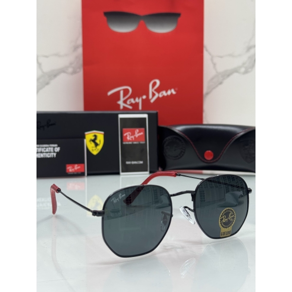 Lentes RAY-BAN — Ref. LF-L217-0147 con el packaging mostrado en la fotografía