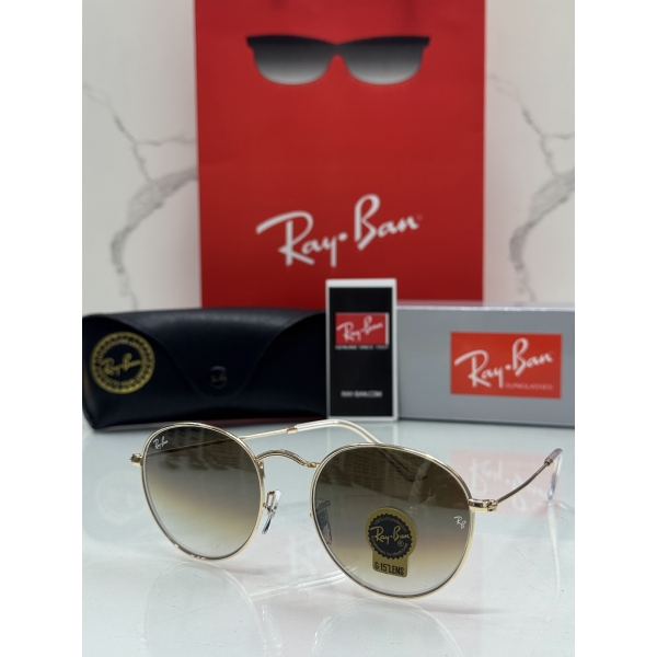 Lentes RAY-BAN — Ref. LF-L217-0181 con el packaging mostrado en la fotografía