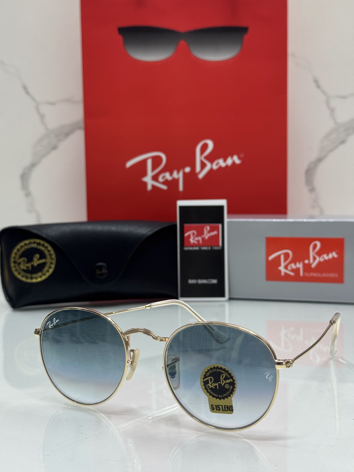 Lentes RAY-BAN — Ref. LF-L217-0183 con el packaging mostrado en la fotografía