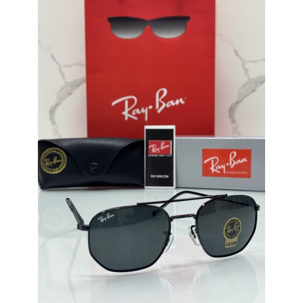 Lentes RAY-BAN — Ref. LF-L217-0188 con el packaging mostrado en la fotografía