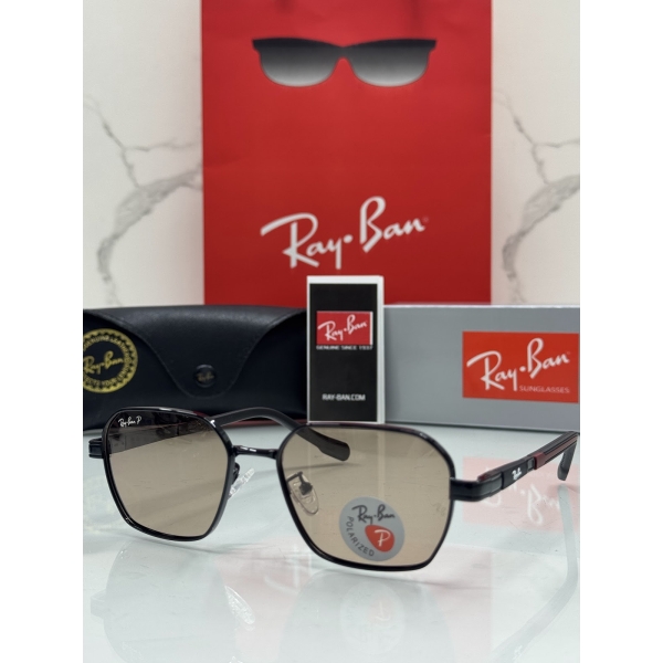 Lentes RAY-BAN — Ref. LF-L217-0199 con el packaging mostrado en la fotografía