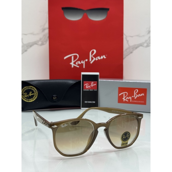 Lentes RAY-BAN — Ref. LF-L217-0216 con el packaging mostrado en la fotografía
