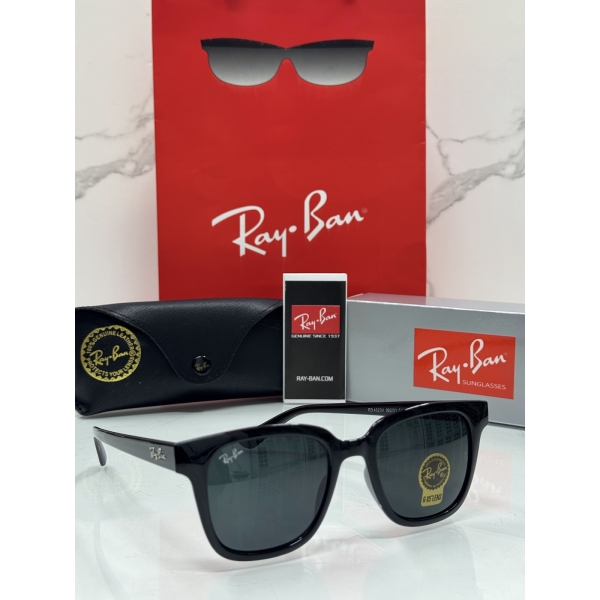 Lentes RAY-BAN — Ref. LF-L217-0220 con el packaging mostrado en la fotografía