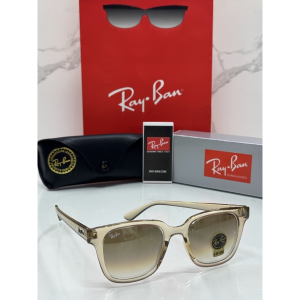 Lentes RAY-BAN — Ref. LF-L217-0223 con el packaging mostrado en la fotografía