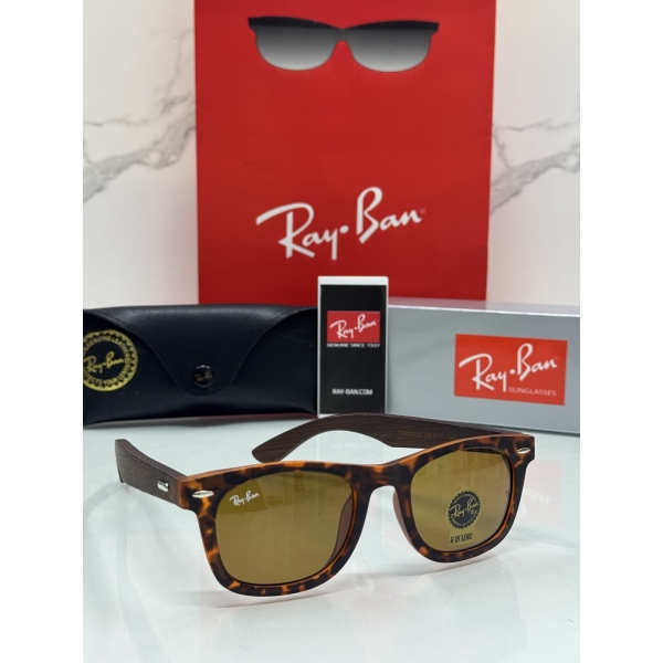 Lentes RAY-BAN — Ref. LF-L217-0225 con el packaging mostrado en la fotografía