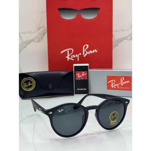 Lentes RAY-BAN — Ref. LF-L217-0238 con el packaging mostrado en la fotografía