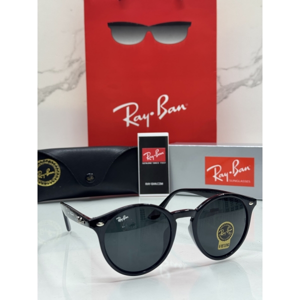 Lentes RAY-BAN — Ref. LF-L217-0239 con el packaging mostrado en la fotografía
