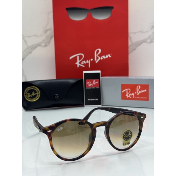 Lentes RAY-BAN — Ref. LF-L217-0241 con el packaging mostrado en la fotografía