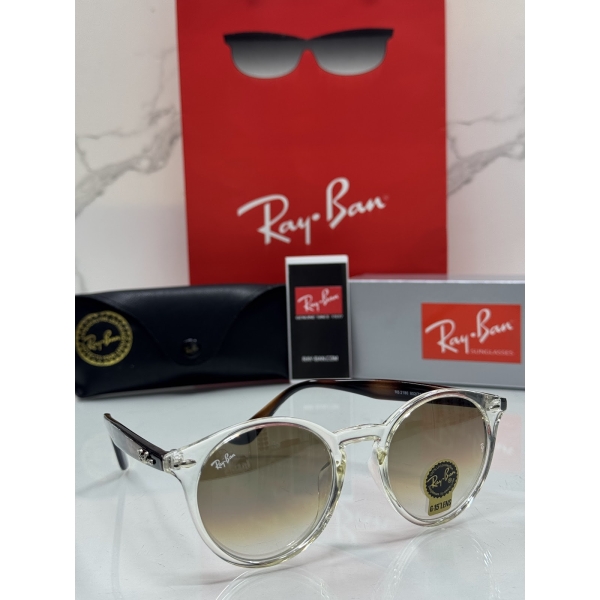 Lentes RAY-BAN — Ref. LF-L217-0246 con el packaging mostrado en la fotografía