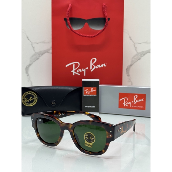 Lentes RAY-BAN — Ref. LF-L217-0262 con el packaging mostrado en la fotografía