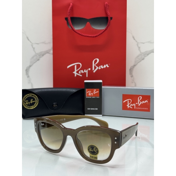 Lentes RAY-BAN — Ref. LF-L217-0263 con el packaging mostrado en la fotografía