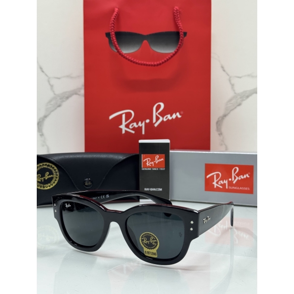 Lentes RAY-BAN — Ref. LF-L217-0264 con el packaging mostrado en la fotografía