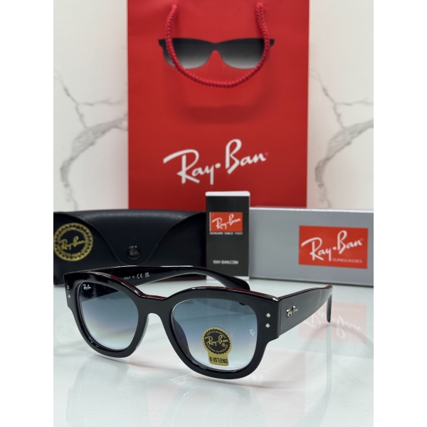 Lentes RAY-BAN — Ref. LF-L217-0265 con el packaging mostrado en la fotografía