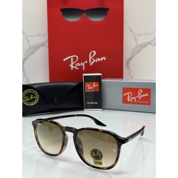 Lentes RAY-BAN — Ref. LF-L217-0274 con el packaging mostrado en la fotografía