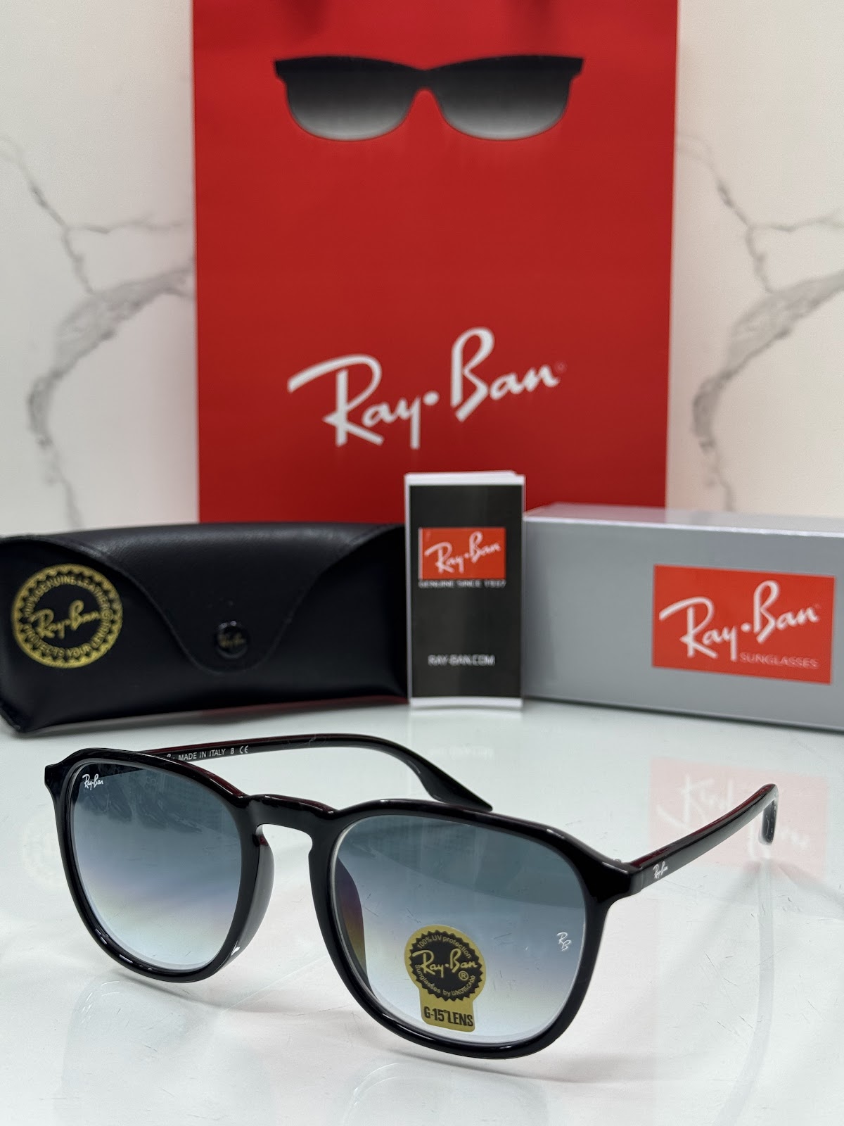 Lentes RAY-BAN — Ref. LF-L217-0279 con el packaging mostrado en la fotografía