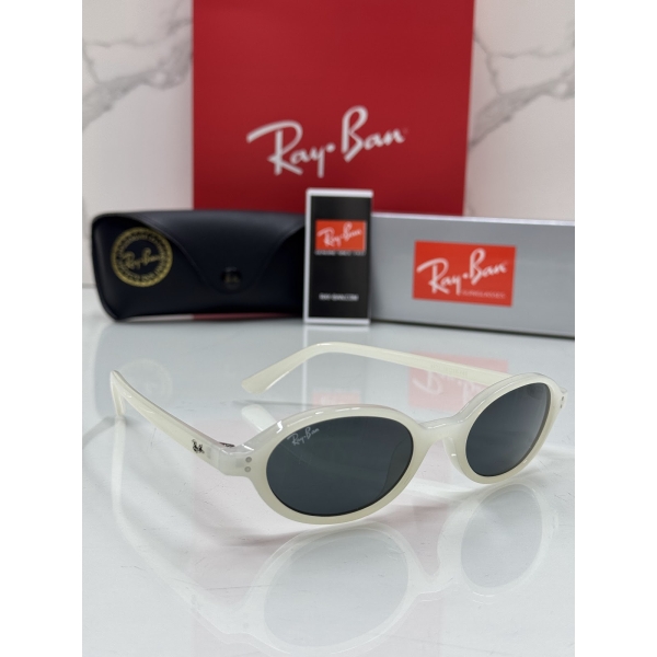 Lentes RAY-BAN — Ref. LF-L217-0281 con el packaging mostrado en la fotografía