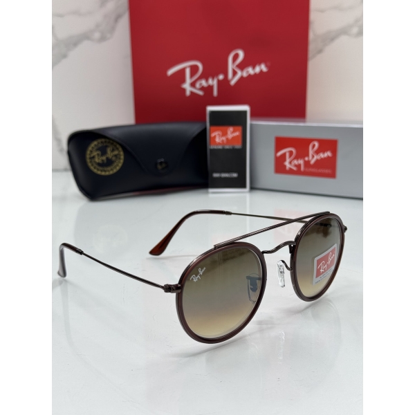Lentes RAY-BAN — Ref. LF-L217-0299 con el packaging mostrado en la fotografía