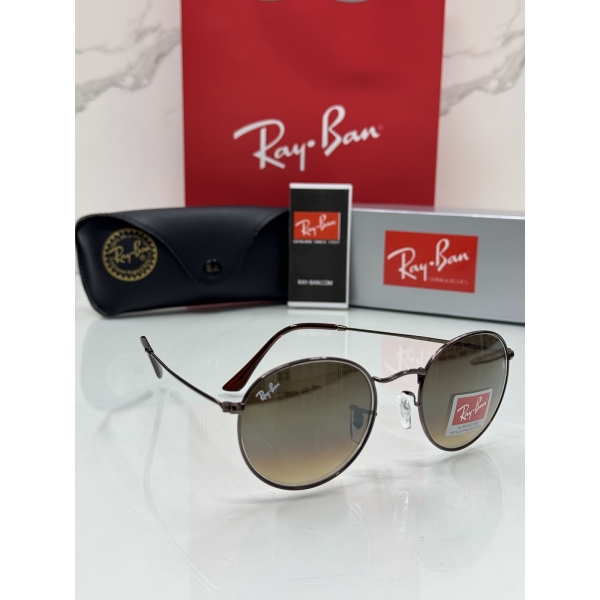 Lentes RAY-BAN — Ref. LF-L217-0300 con el packaging mostrado en la fotografía