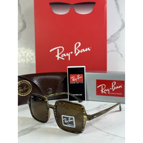 Lentes RAY-BAN — Ref. LF-L217-0312 con el packaging mostrado en la fotografía