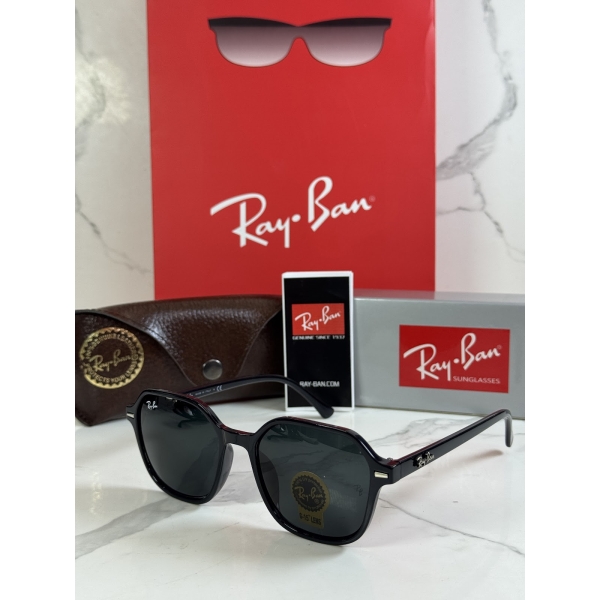 Lentes RAY-BAN — Ref. LF-L217-0316 con el packaging mostrado en la fotografía