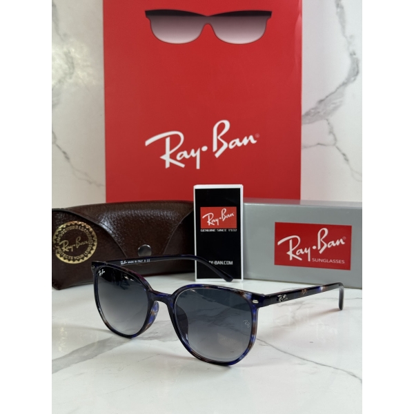 Lentes RAY-BAN — Ref. LF-L217-0321 con el packaging mostrado en la fotografía