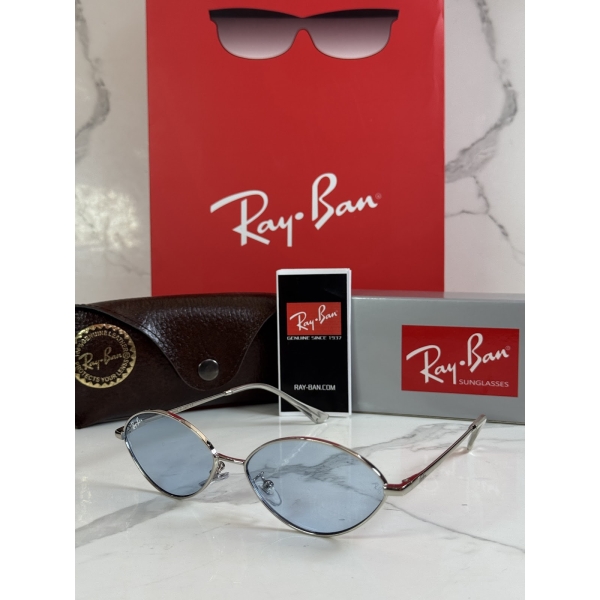 Lentes RAY-BAN — Ref. LF-L217-0330 con el packaging mostrado en la fotografía