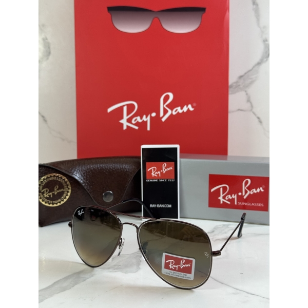 Lentes RAY-BAN — Ref. LF-L217-0343 con el packaging mostrado en la fotografía