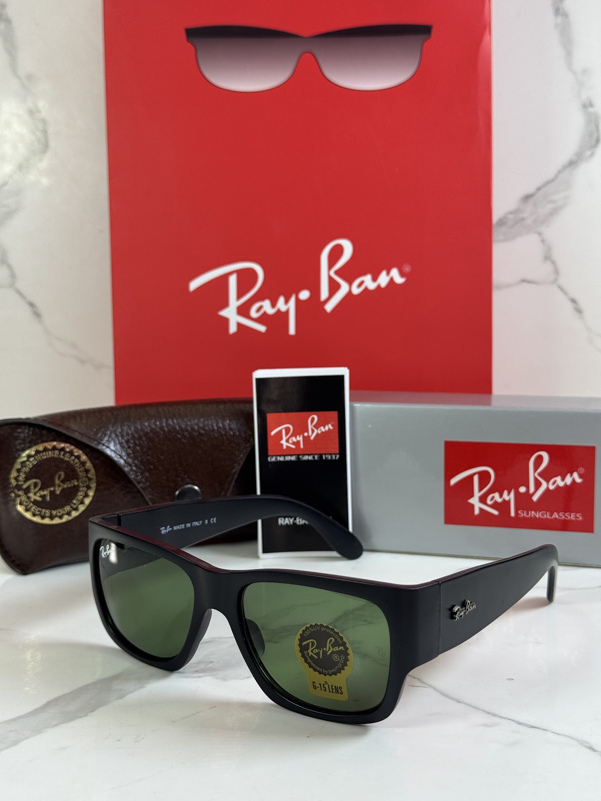Lentes RAY-BAN — Ref. LF-L217-0346 con el packaging mostrado en la fotografía