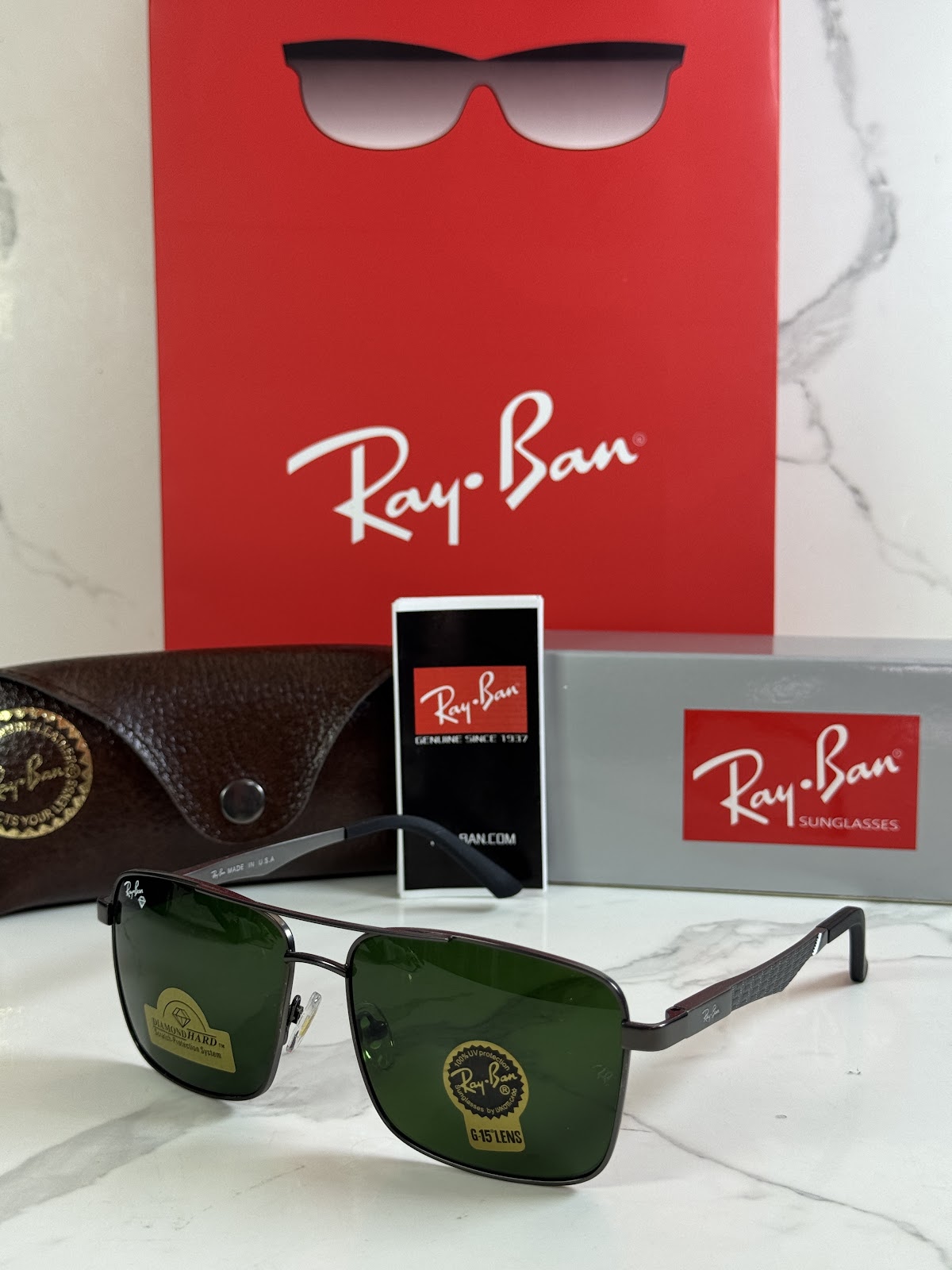 Lentes RAY-BAN — Ref. LF-L217-0363 con el packaging mostrado en la fotografía