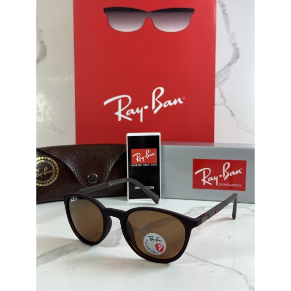 Lentes RAY-BAN — Ref. LF-L217-0369 con el packaging mostrado en la fotografía