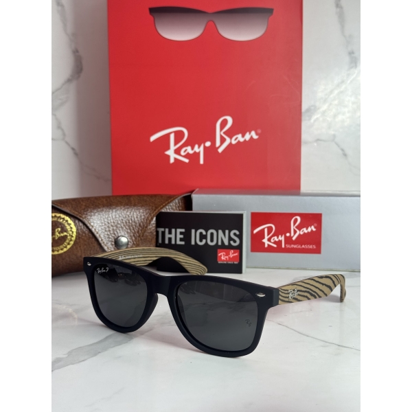 Lentes RAY-BAN — Ref. LF-L217-0370 con el packaging mostrado en la fotografía