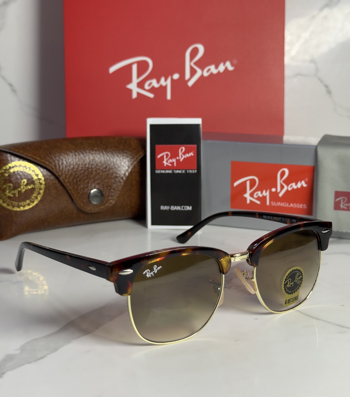 Lentes RAY-BAN — Ref. LF-L217-0386 con el packaging mostrado en la fotografía