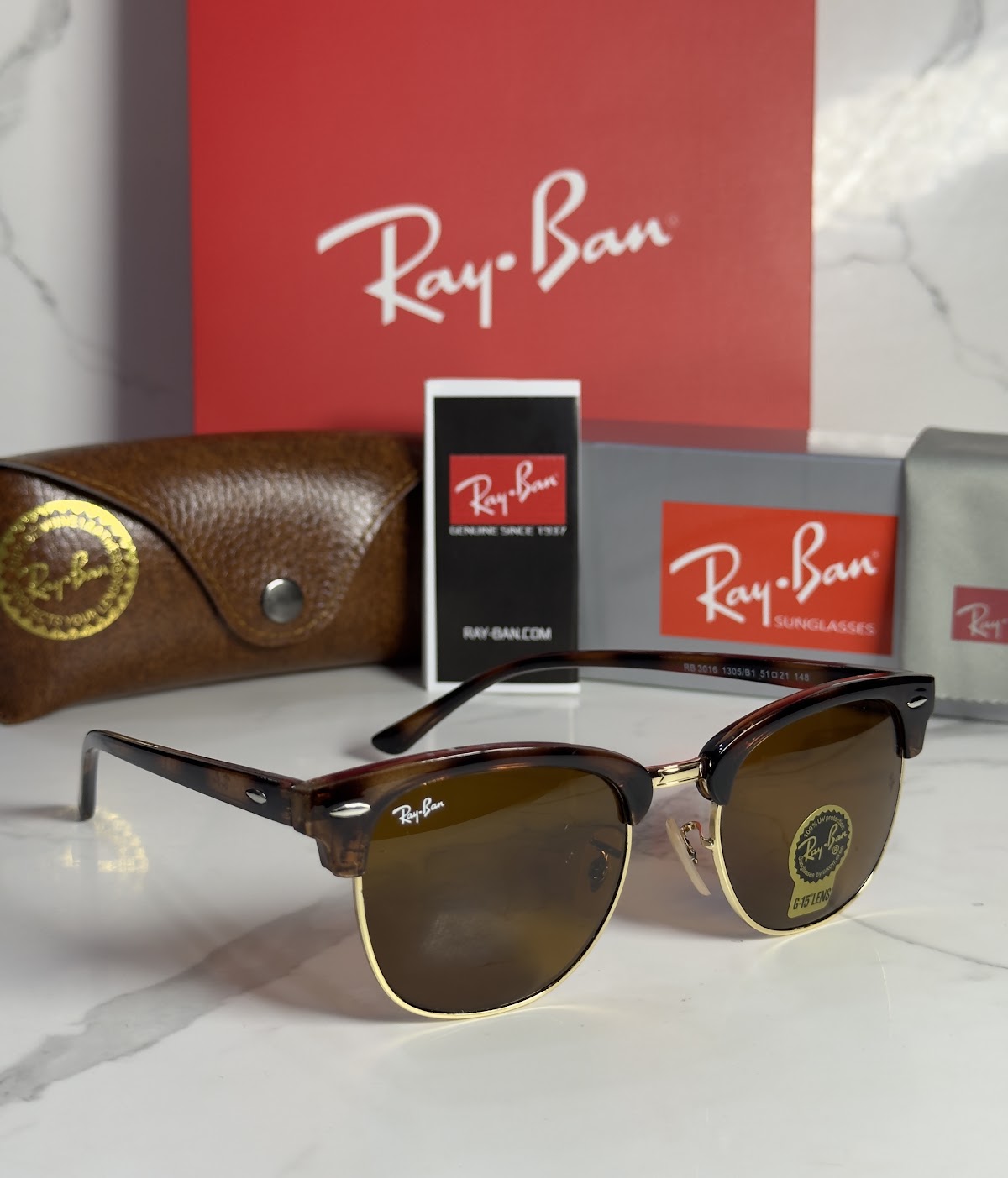 Lentes RAY-BAN — Ref. LF-L217-0389 con el packaging mostrado en la fotografía