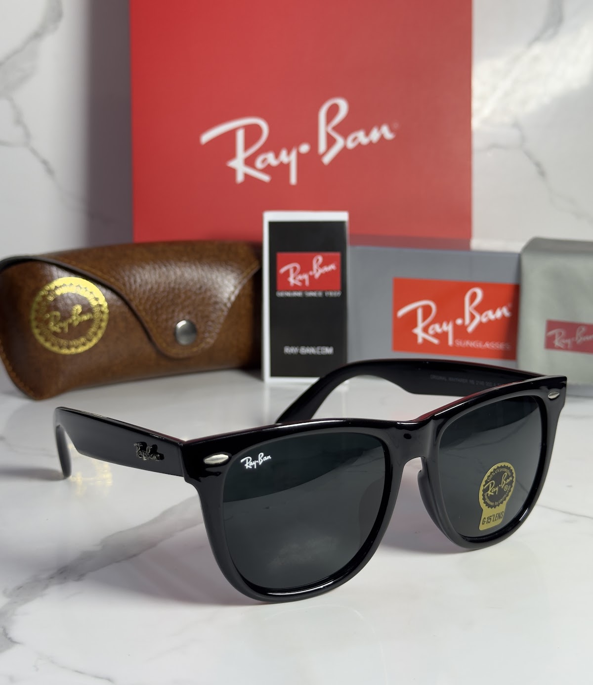 Lentes RAY-BAN — Ref. LF-L217-0394 con el packaging mostrado en la fotografía
